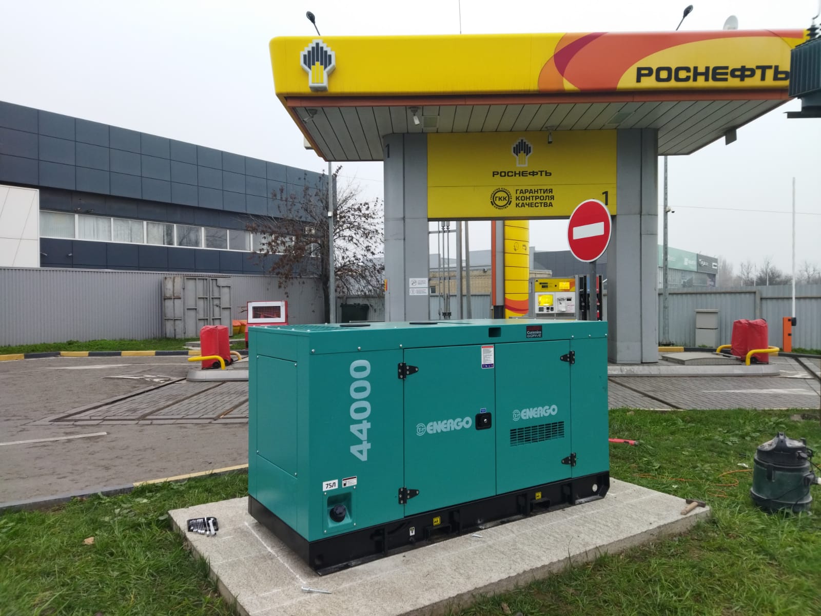 Поставка, монтаж и пусконаладка дизельного генератора ENERGO MP44C-S для резервного питания АЗС «Роснефть» №117