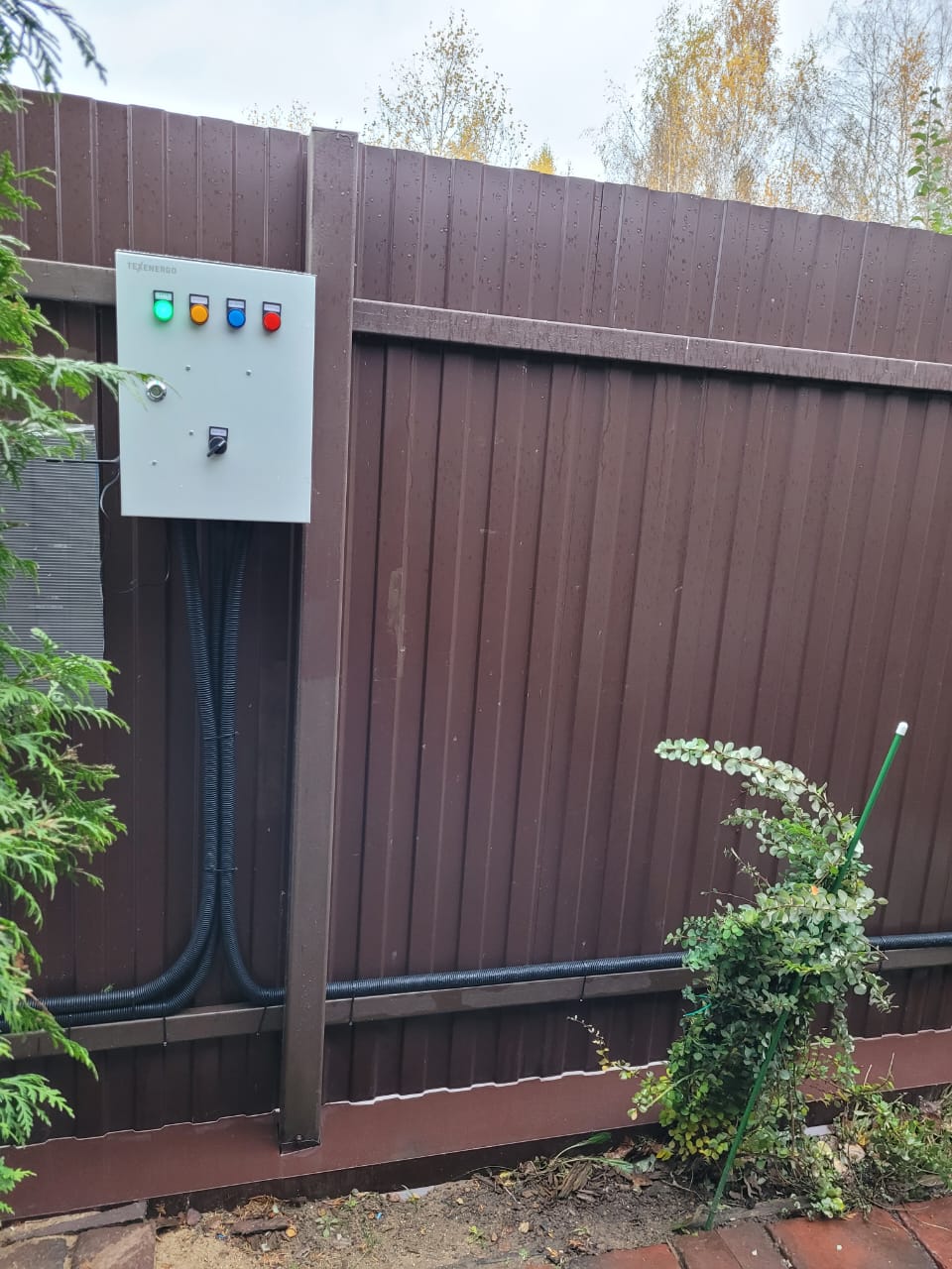 Бензиновый генератор iPower A8500EA мощностью 8,5 кВт всепогодный шумозащитный в кожухе EVOLine для частного дома